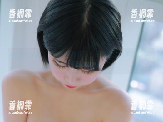 Addielyn(에디린)的写真作品，脚美得让人不敢相信，真该开个小型模特学校了。