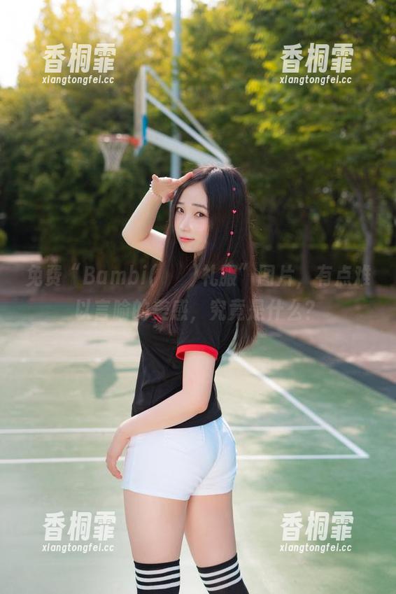 免费“Bambi(밤비)礼服”图片，有点难以言喻的美感，究竟是什么？