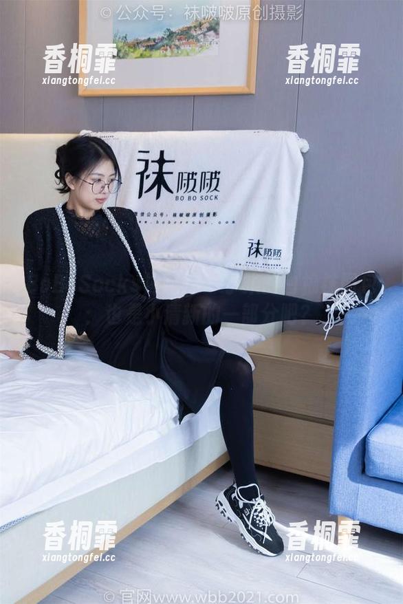 BoBoSocks袜啵啵 - 小米的白棉袜图包：也是小清新的一部分吧？