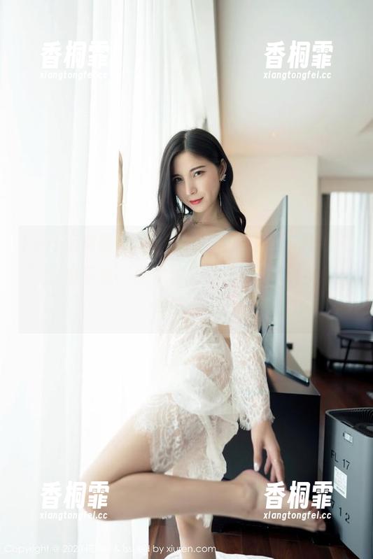 Feilin嗲囡囡-姝姝妹妹 Feilin嗲囡囡 - 哇,姝姝妹妹在“死库水”里的写真,感觉像极了那个夏天的傍晚,懒洋洋的。