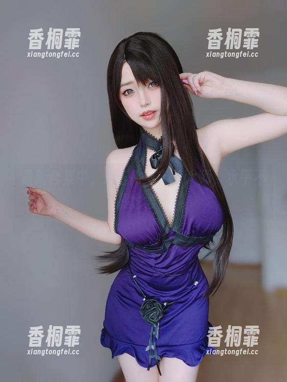 K酱 最新合集中,K酱化身吉他大师,水平不提也罢…