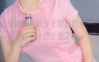 被喵糖映画的网袜少女迎面而来，今天的观看计划全乱了！