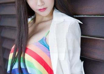 MiStar魅妍社 - 原图直击，周小然的眼镜也太会说话了吧？没品都变成了品位。