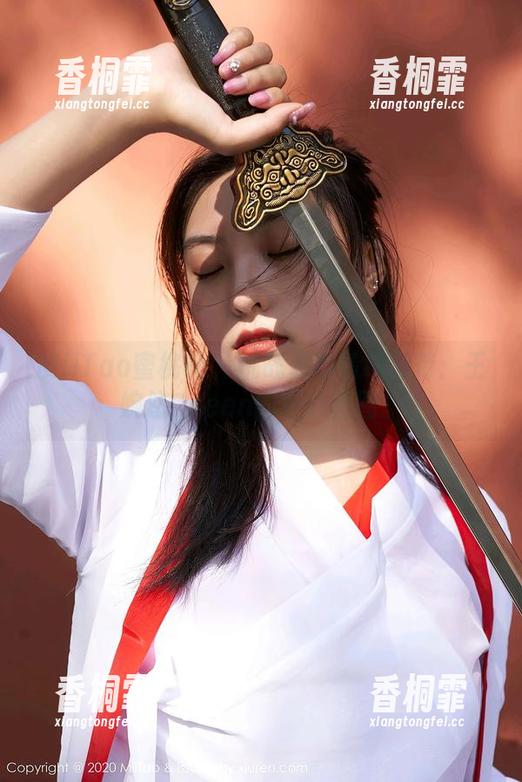 MiiTao蜜桃社-王婉悠Queen MiiTao蜜桃社 - 挑战你的清纯期待:王婉悠Queen的巧妙套图。