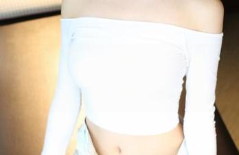 MyGirl美媛馆 - 小魔女奈奈的校服分享，她的魔法能否让作业变简单？