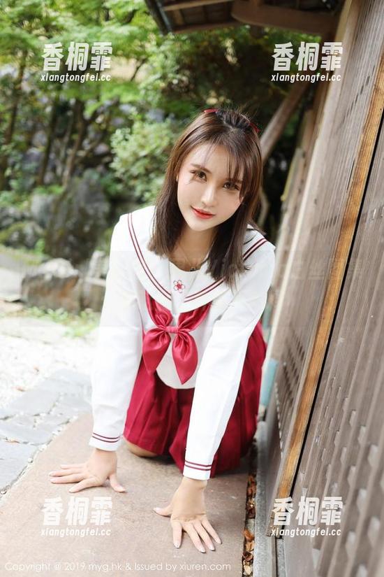 MyGirl美媛馆-果儿Victoria MyGirl美媛馆 - 果儿Victoria白丝图集:看这腿,种草不解释