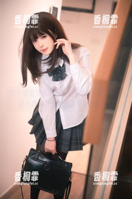 找个理由发Quan冉有点饿的美图，毕竟那小恶魔样子充满了干粮的诱惑！