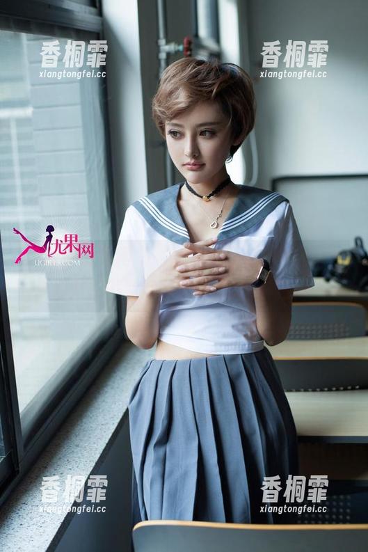 UGirls尤果网 - “王瑞儿”最新套图，你肯定想不到她的吊带竟是这样的！
