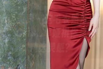 XIAOYU语画界 - 这毛衣照片居然能有这么多角度，Cris_卓娅祺你是从哪找来的精选灵感？