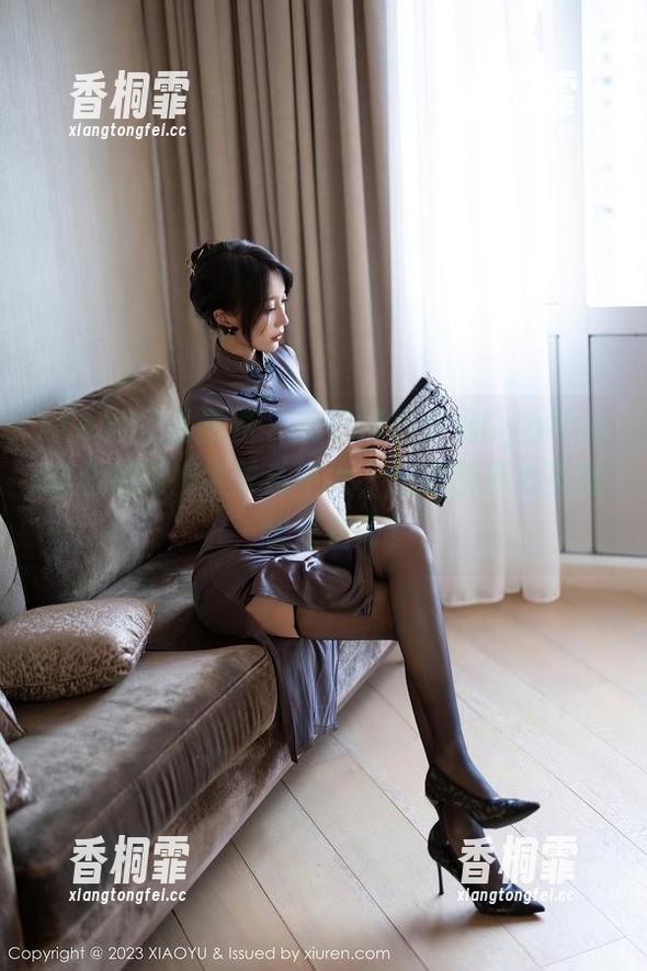 XIAOYU语画界-杨紫嫣Cynthia XIAOYU语画界 - 我觉得杨紫嫣Cynthia的私拍跟奶牛关系不大,但原图真心有趣,快来看呀!