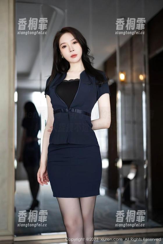 Xiuren秀人网 - 乔伊joy的全套制服，有种让人捉摸不透的暗示呀？