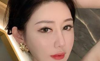 微密圈 - 不爱笑的赛琳的“浪漫大公开”更新，私房菜终于上桌了！
