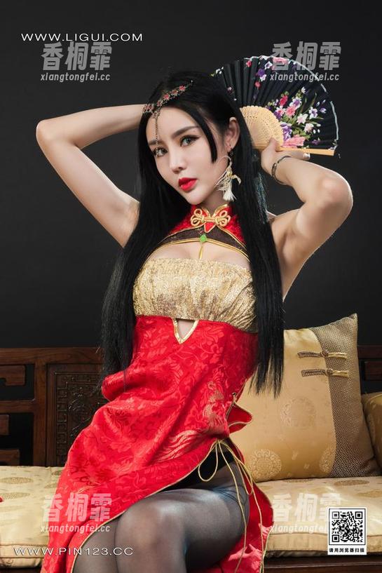 丽柜 - 为什么黄芬的长腿图册让我这么想要借一双？