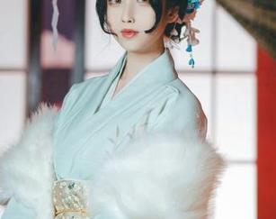 “凉凉子rioko”又来了，裤里丝的定制之美，真的让人想唏嘘。