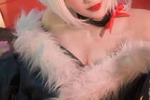 我觉得学妹更新的美图真有创意，刺青Poi的风格真不错！