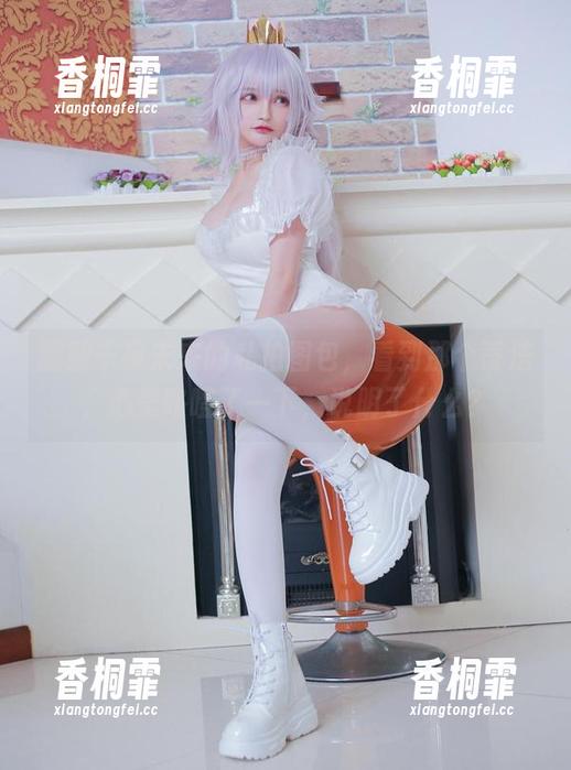 翻翻千夜未来的私拍图包，看到那个蒂法，心里咯噔了一下，说明了什么？