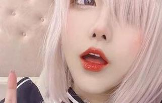 啾小妍Deer的清纯图集更新：哦，这是什么样的清新穿搭？