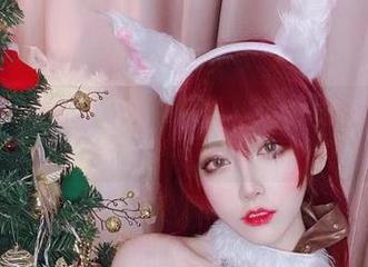喜欢那种啾小妍在天台上慵懒的姿态，原图看得我想一整天做壁纸了！