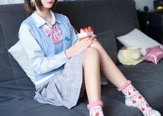 喵糖映画花嫁cos：你不想下载吗？连喵都会点头的婚纱！