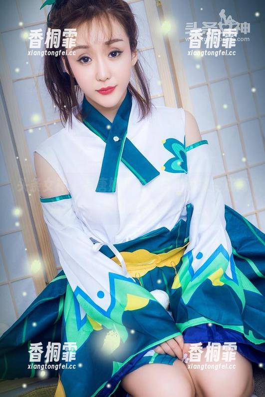 头条女神-唐嫣儿 头条女神 - 有唐嫣儿在,自拍也能变成高清大片,美图就是这么任性!