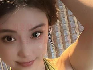 微密圈 - 奶雯的白色蕾丝，作品集又添新貌，传说里的美感就是这么回事？
