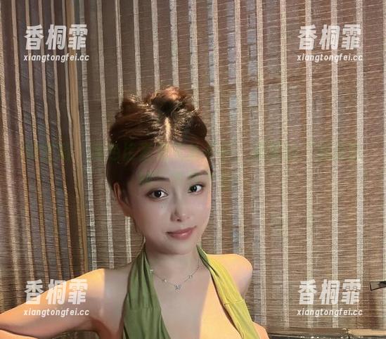 奶雯 微密圈 - 黑色比基尼无处不在,奶雯的“潮流密码”下载开启!