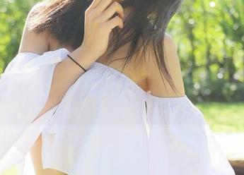 尤蜜荟 - 看little贝壳女王的最新写真集，更新的姿势有点意思。