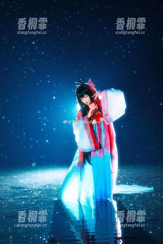 御子Yumiko：我跟你讲，皮衣是我的新爱，你信不信？