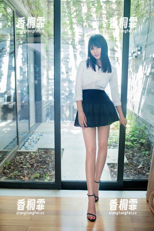 推女郎 - 真想问：王明明双马尾照还免费不？来自哪个角度看都美！
