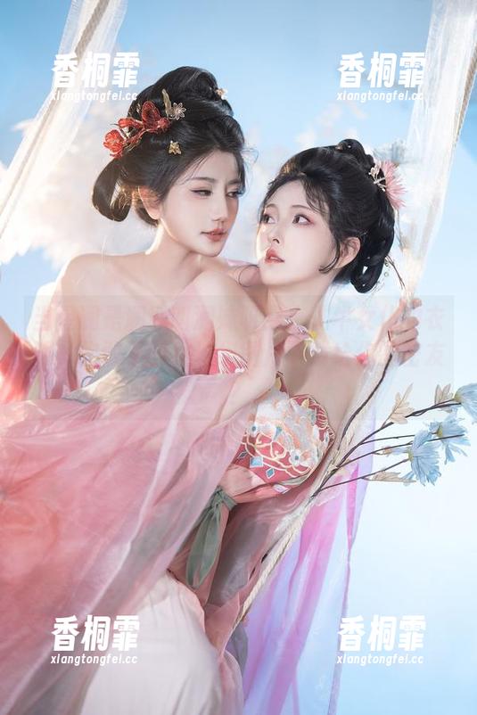 当星澜是澜澜叫澜妹呀穿上乳牛女仆的衣服，你敢不敢将这组图片下载给你的密友？