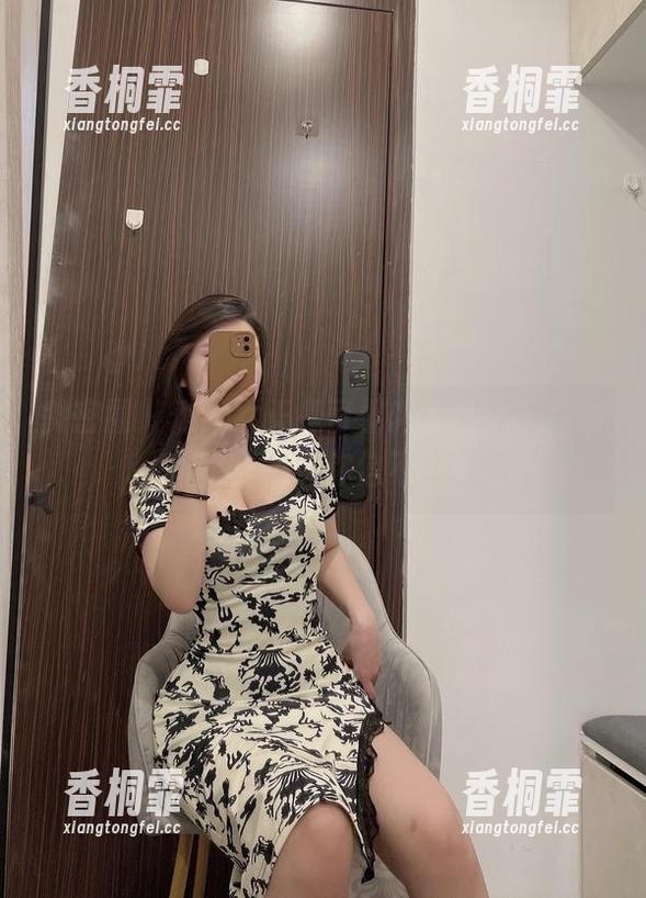 微密圈 - 私拍女王是可馨吖，统治了我的屏幕，不说你信不信！