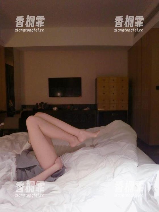 杨大乐乐很靠谱 微密圈 - 私房写真曝光,杨大乐乐很靠谱和她的白裙正式声明:裙摆不翻动,乐趣怎么办?
