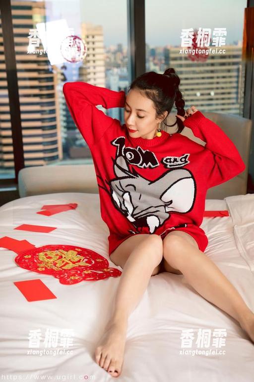 微密圈 - 果儿Victoria和她的皮衣在这里晃荡，美图中的画面有点飘，有点乱，但就是那么迷人！