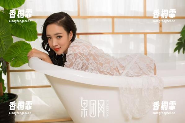 果团网 - 周妍希清纯作品的分享，撇开滤镜我们还能找到什么？