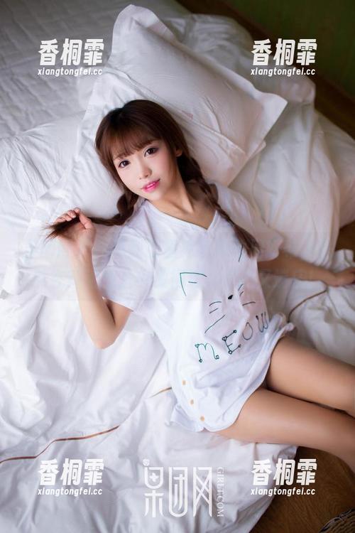 果团网-周妍希 果团网 - 找不到比基尼争宠的周妍希,居然在高清图片中做得这么自然又端庄!