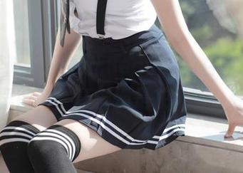模范学院 - 唐琪儿Beauty的白色写真，合集里的每一幕都像是在闲聊，轻松。