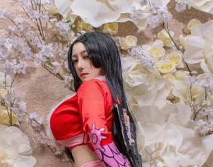 樱晚gigi黑白视觉冲击：从高清图库里偷几分钟懒散欢乐