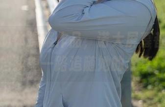 浅安安的体操服作品，诺大屏幕都无法阻挡我想一路追随她的分享！