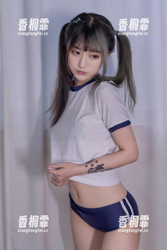 爱老师_PhD赛车娘写真：一张比一张精彩，网盘搬砖累成狗！