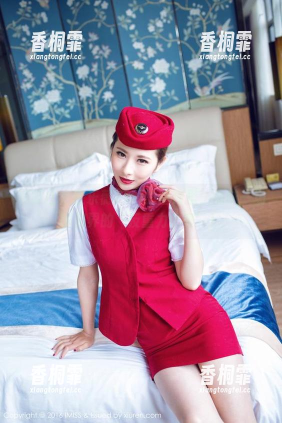 爱蜜社-乐薇Vivi 爱蜜社 - 在乐薇Vivi的图库里,品味一场瑜伽界的‘反重力比赛’!