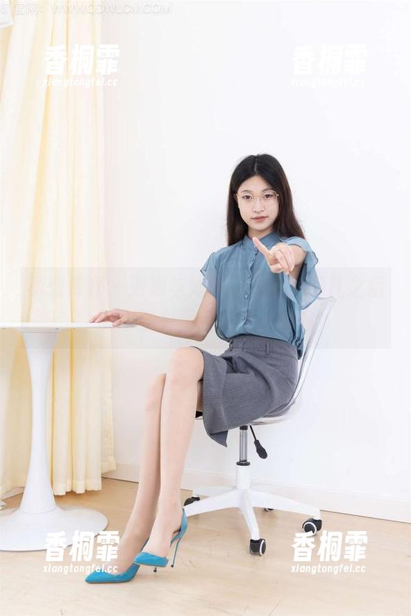 物恋传媒-泡泡 物恋传媒 - 泡泡与她的玫瑰花,葬礼之后的原图和图包,令人唏嘘