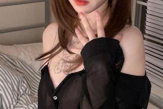 不太正常的狐洛洛子：鲨鱼妹女仆作品集，值得一看么？
