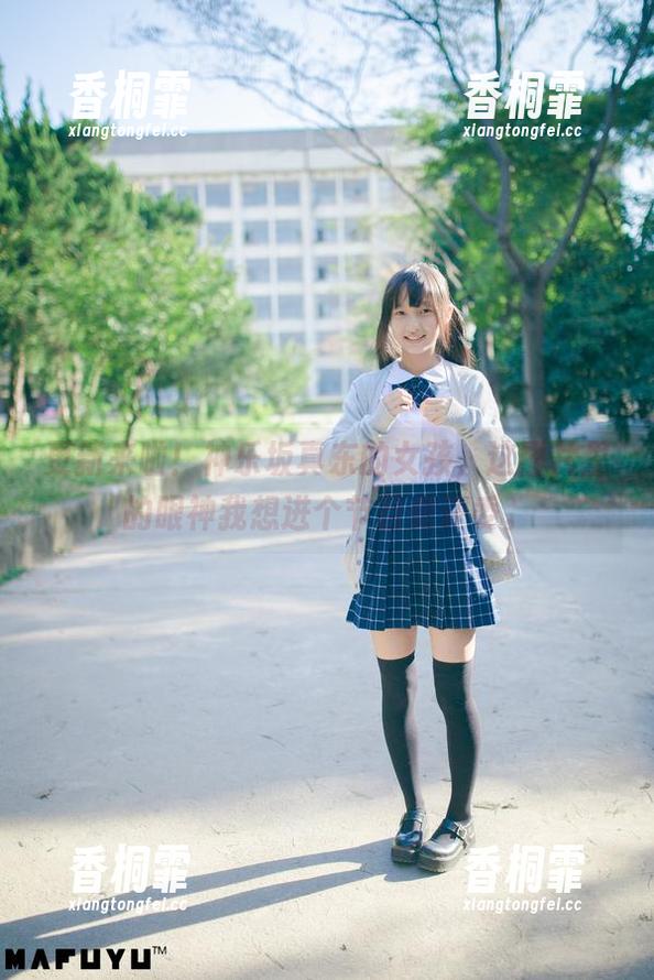 更新来啦！神乐坂真东的女孩，这图片里的眼神我想进个节目做评委。