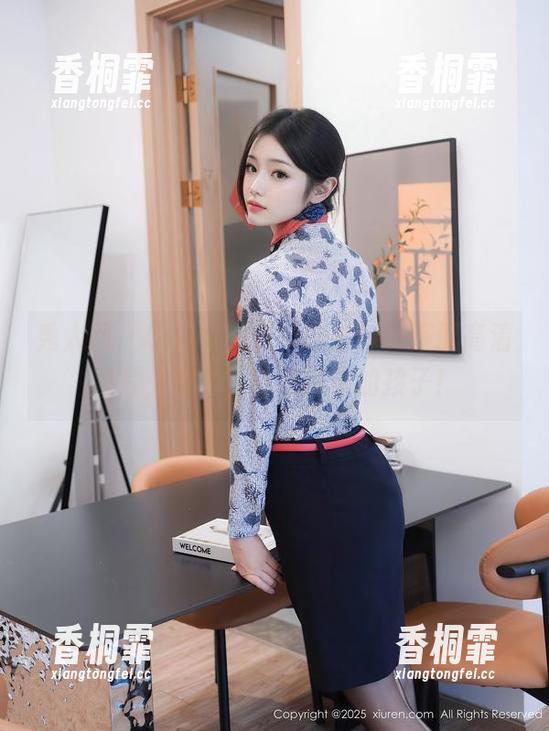 秀人网-Carol周妍希 秀人网 - Carol周妍希的妹妹,搭配高清图片,等吧,这是谁家的孩子!