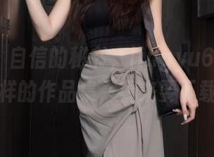 秀人网 - 自信的秘书，lingyu69带来的不一样的作品集，看来要下载收藏