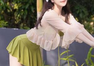 秀人网 - 高清看小爪几与女友之间的‘神怪合影’