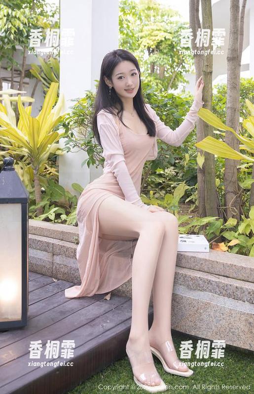 秀人网-小雨baby 秀人网 - 小雨baby的旅拍,完全不需要逻辑的作品集和分享