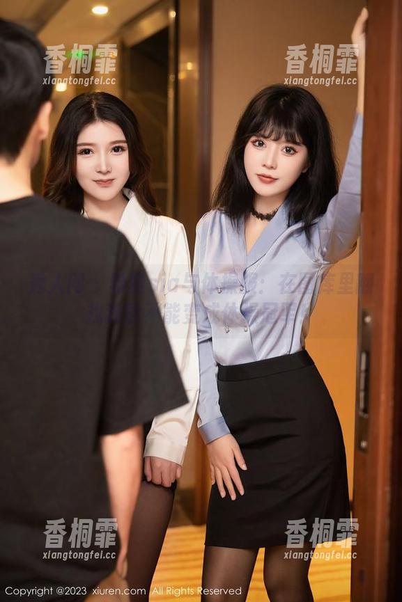 秀人网-希雅sia 秀人网 - 希雅sia与体操服:在图库里翻找我能不能变成体操冠军!