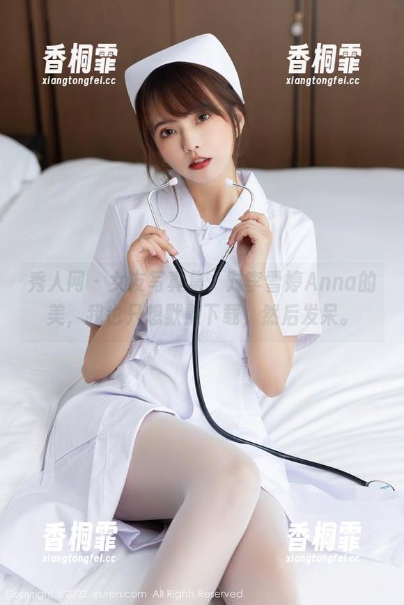 秀人网-李雪婷Anna 秀人网 - 女友写真集,对李雪婷Anna的美,我也只想默默下载,然后发呆。