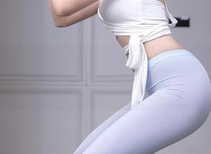 秀人网 - 水手服的妙趣合集：舌尖上的菊花ace和她的小冒险